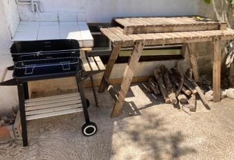 precioso chalet en Cunit has rooms with a private hot tub