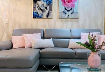 Residencias Reverdecer, La Romana allows 18 year olds to book a room