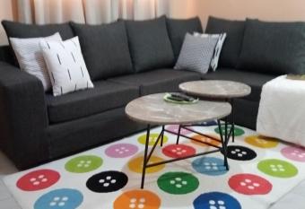 Hygge House 1Bedroom. With FREE wi-fi. Ample Parking has Balcony rooms