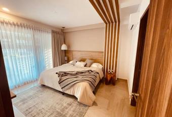 IYARI Nuevo Vallarta, Apartment pool and jacuzzi has rooms with a private hot tub