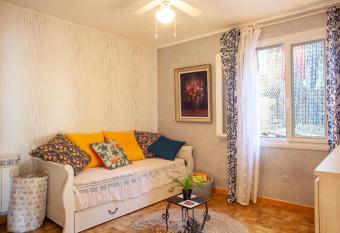 Villa La Figounette Du Soleil has Balcony rooms