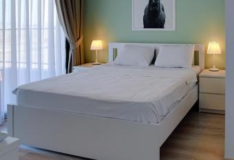 Neron Apartments in Caesar Resort & SPA, Long Beach has Balcony rooms