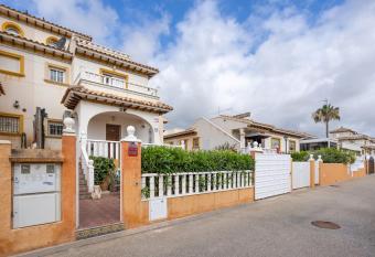 Casa Ifany has Balcony rooms