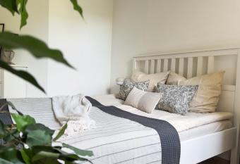 Home by Doni - zentral I Parkplatz I K  che I Balkon has Balcony rooms