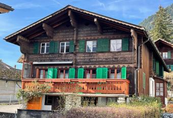 Chalet Nostalgie allows 18 year olds to book a room