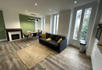 Villa Narcisse has Balcony rooms