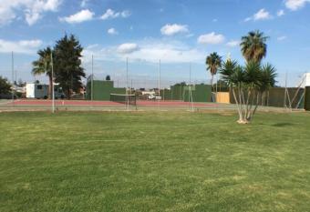 APARTAMENTO DE 2 DORMITORIOS APARTACLUB allows 18 year olds to book a room