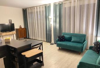 Lovely studio 35 m2 with garden. 2/4 people has Balcony rooms