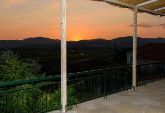 Sunset House has Balcony rooms