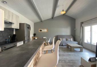 Jolie maison de ville avec m  nage et linges inclus has Balcony rooms