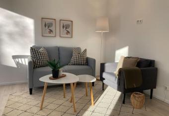 Country style apartment with balcony near fair has Balcony rooms