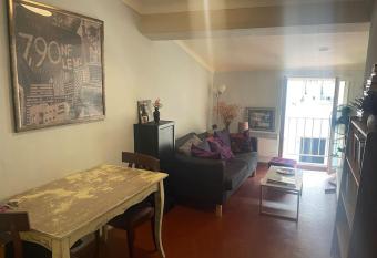 Vieil Antibes Appartement climatis   sous les toits allows 18 year olds to book a room