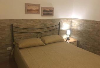 Fresco scantinato allows 18 year olds to book a room