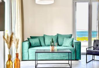 Cavos Boutique Home has Balcony rooms