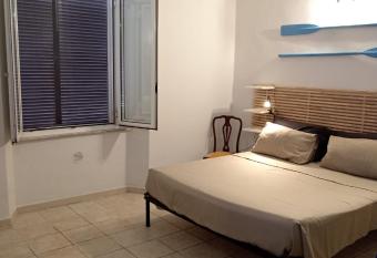 (null) has Balcony rooms