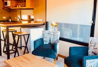 Loft Girasoles Vla allows 18 year olds to book a room