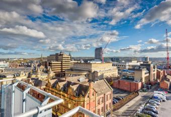 Igloo ViewPoint II City Centre Retreat + Parking has Balcony rooms