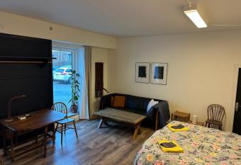 Holstebro Sky Studio allows 18 year olds to book a room