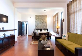 House Of Hive Ramgarh has Balcony rooms