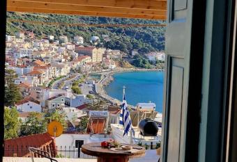 Neoclassical Samos House Nafsika has Balcony rooms