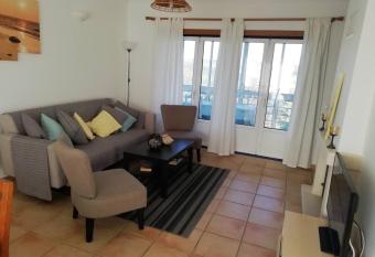 Brisamar has Balcony rooms