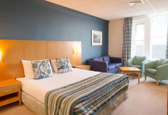 Sandbanks Hotel allows 18 year olds to book a room