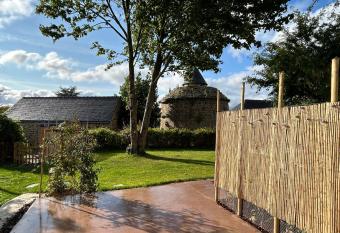 Au Colombier has Balcony rooms