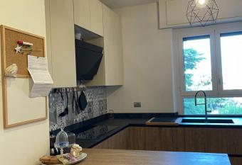 Appartamento a 4 km dal Centro has Balcony rooms