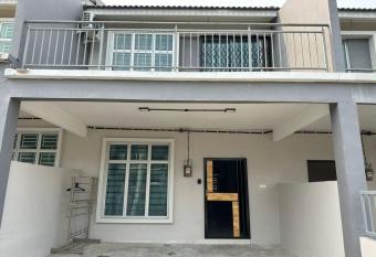 Murni Guesthouzz 2 has Balcony rooms