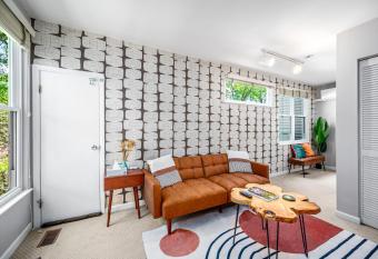 Retro Loft steps from Duke allows 18 year olds to book a room