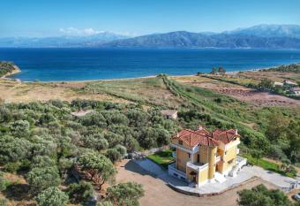 Majestic View Resort has Balcony rooms