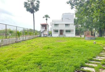 Classic Villa has Balcony rooms