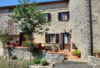 Casa Badia has Balcony rooms