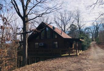 (null) has rooms with a private hot tub