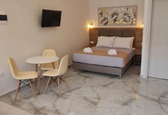 Z BOUTIQUE STUDIOS has Balcony rooms