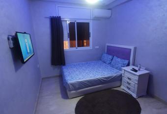 Appartement darna    c  t   d  cathlon agadir 2chambre et salon has rooms with a private hot tub