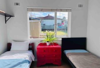 Twin Room with garden view in De Murray B&B has Balcony rooms