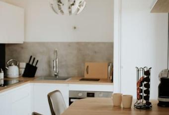 Spacieux Appart T3+terrasse has Balcony rooms