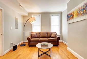 The Rose Garden -Capital HILL DC allows 18 year olds to book a room