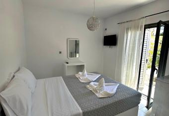 Santorini Style Rooms has Balcony rooms