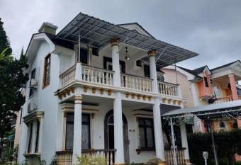 Villa Kota Bunga Puncak FF has Balcony rooms
