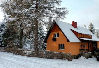 Apartm  n Zelenka allows 18 year olds to book a room