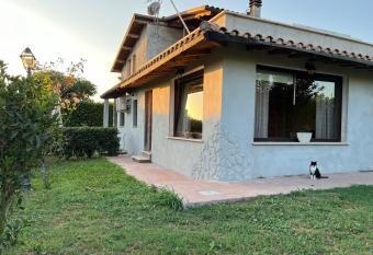 Myosotyss apartment allows 18 year olds to book a room