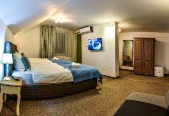 Noblesse House Deva allows 18 year olds to book a room