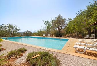 Casa do Monte da Portela has Balcony rooms