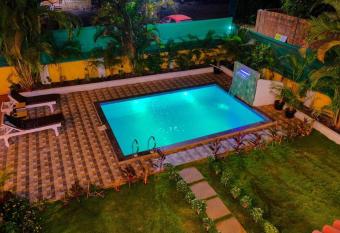 7Bhk Turtle house near morjim beach, North Goa allows 18 year olds to book a room