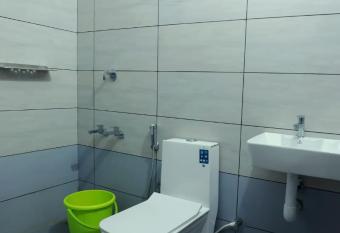 Airaa Rooms has Smoking/Balcony rooms