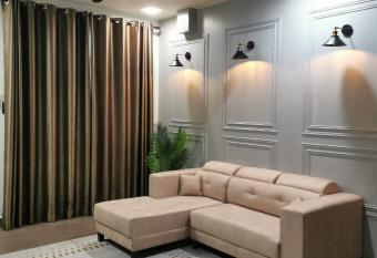 NK HOMESTAY DESARU has Balcony rooms