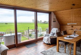 Ferienwohnung Schleiblick allows 18 year olds to book a room