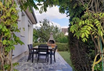 Pavillon 200m de la mer has Balcony rooms